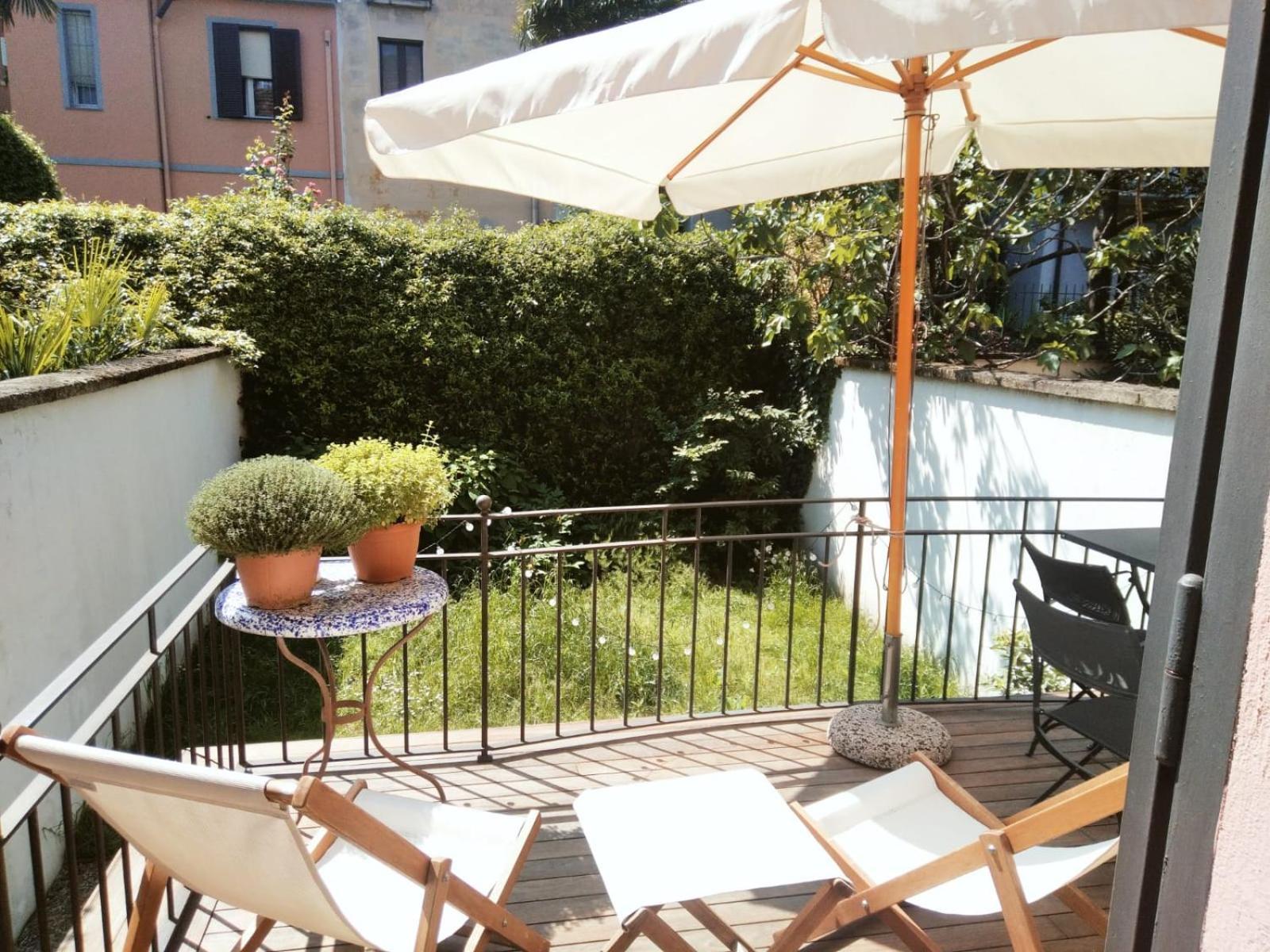 Casa Mari - Free Secure Parking, Breakfast, Private Bathroom, Wifi, Garden, Aircon Milan Exterior photo